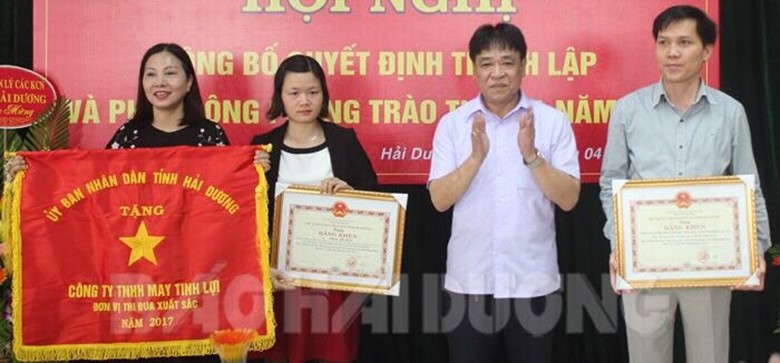 May Tinh Lợi – Đơn vị xuất sắc duy nhất nhận cờ thi đua năm 2017